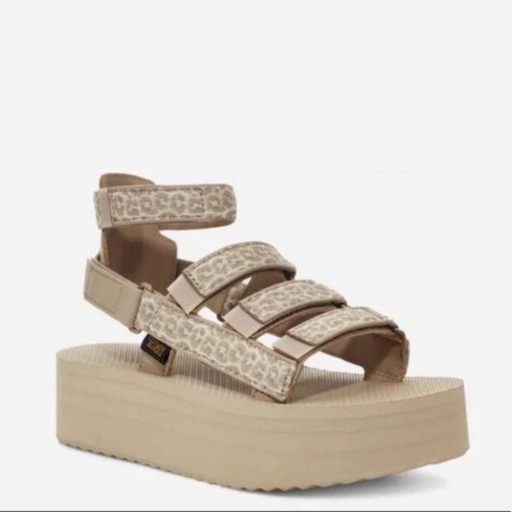 Teva Leopard Print Tan Flatform Mevia Platform Gladiator Sandals